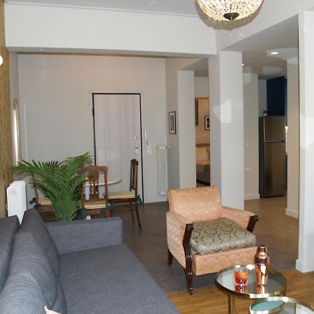 Mrs Holiday Apartment Atenas Exterior foto
